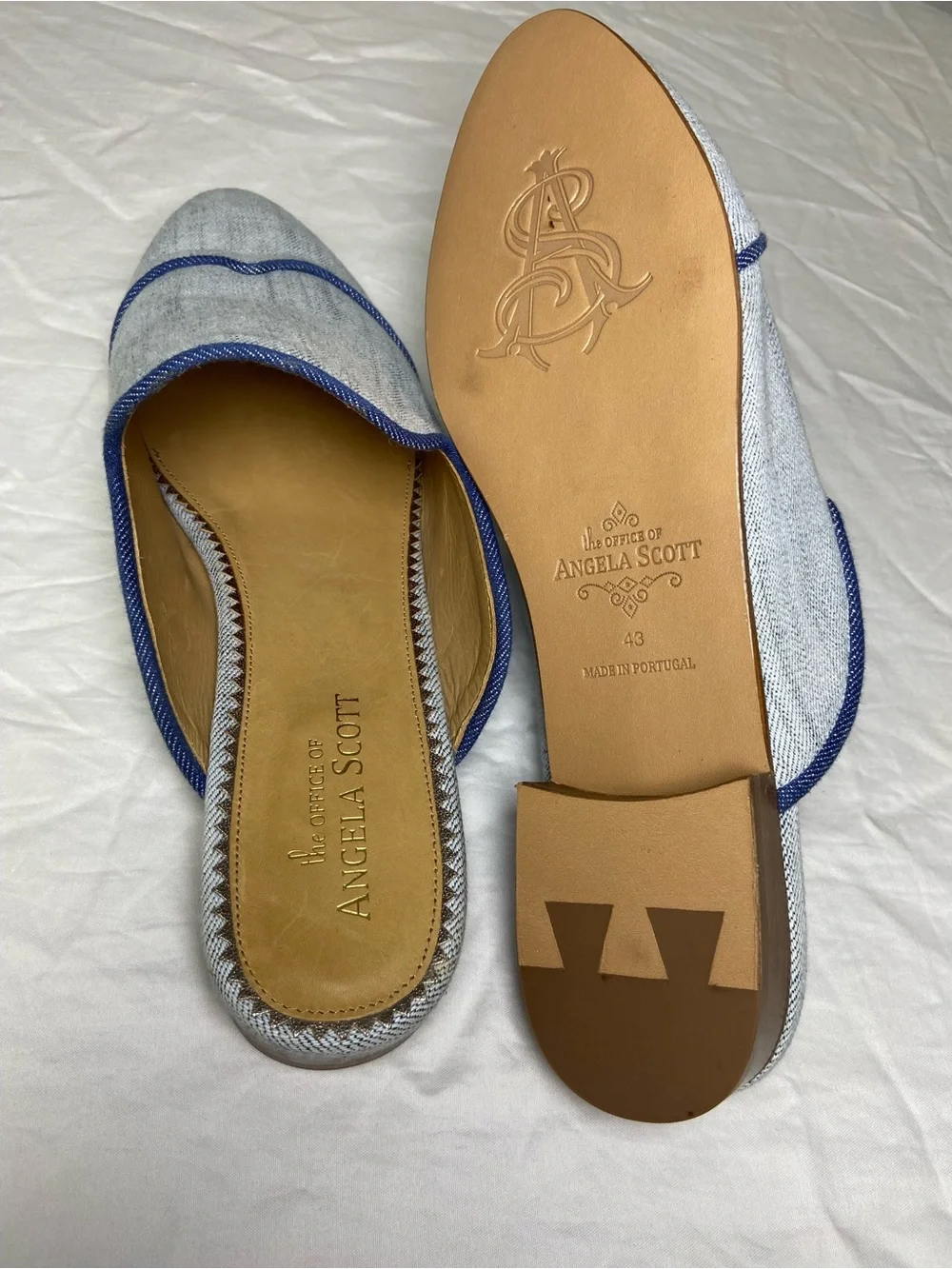 Angela Scott Light Blue Linen-Style Slip-On Mules with Navy Trim - Picture 3 of 4